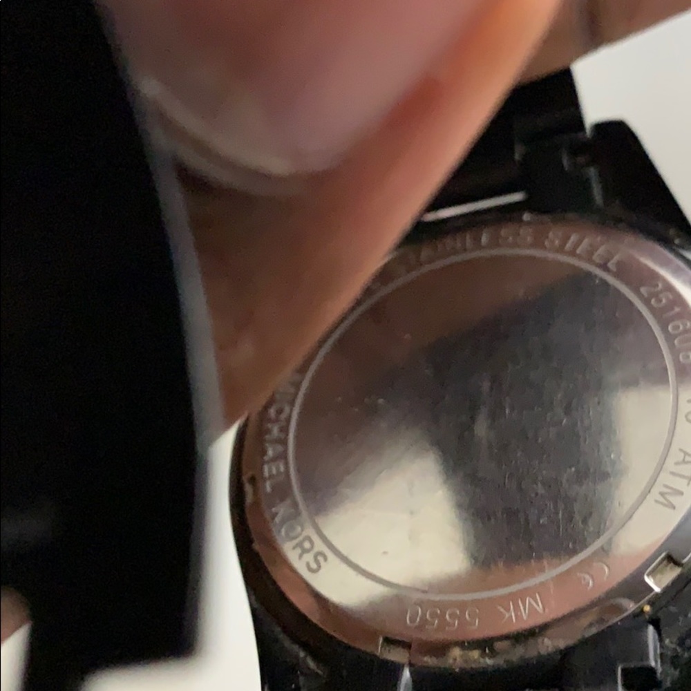 Michael Kors watch - Picture 3 of 5